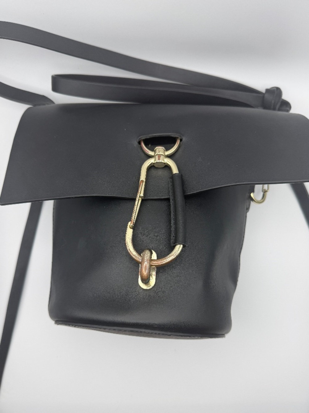 Zac Posen Black Leather Bucket Crossbody Bag Adjustable Strap Needs TLC